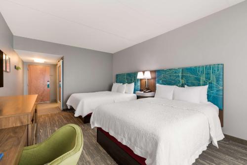 Hampton Inn By Hilton & Suites Charlotte-Airport