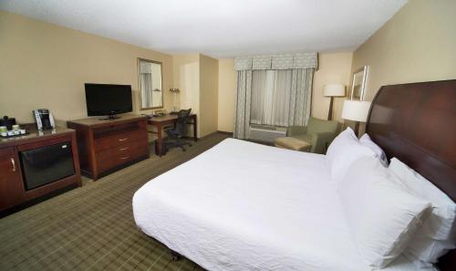 Hilton Garden Inn Valdosta - image 14