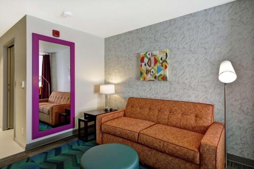 Home2 Suites by Hilton Carbondale, IL