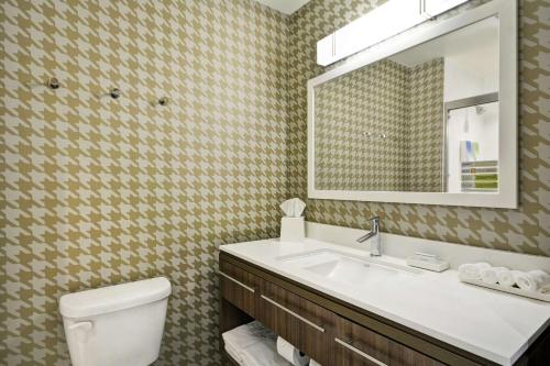 Home2 Suites By Hilton Carbondale - image 2