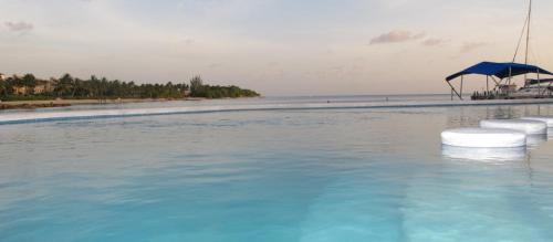 Strand, Spinnaker, #127 Port St. Charles Marina, Speightstown - Waterfront Luxury in Speightstown