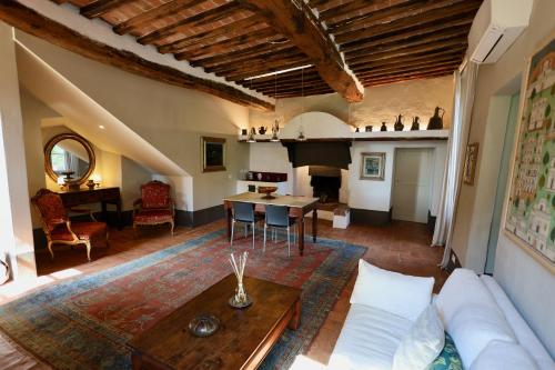Suite with Garden View