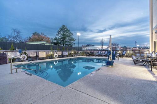 ทัศนียภาพ, แฮมป์ตัน อินน์ มิลเลดจ์วิลล์ (Hampton Inn Milledgeville) in มิลเลจวิลล์ (GA)