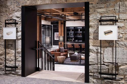 Canopy by Hilton Minneapolis Mill District - image 2