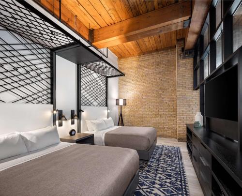 2 bedrooms, 2 beds