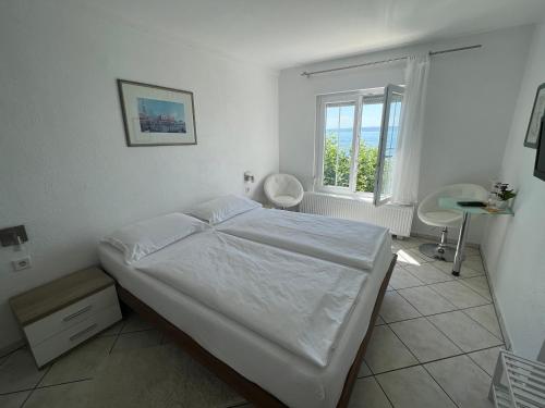 Double Room with Lake View