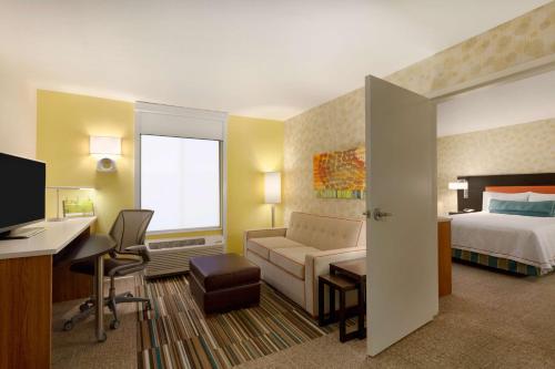 Home2 Suites by Hilton Denver West / Federal Center