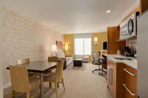 Home2 Suites by Hilton Denver West / Federal Center