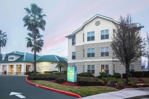 Homewood Suites by Hilton Sacramento Airport-Natomas