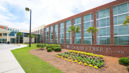 DoubleTree Hotel & Suites Charleston Airport