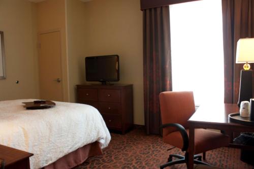 Hampton Inn - Burlington - image 14