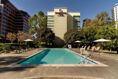 DoubleTree by Hilton Orange County Airport in Santa Ana, USA