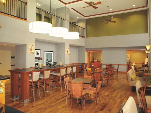 Hampton Inn Clinton in Clinton, USA
