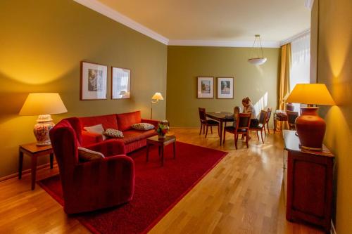 Louisa's Place - main image