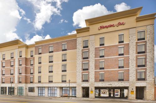 Hampton Inn by Hilton Detroit Dearborn, MI - Hotel - Dearborn