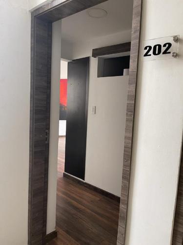 Apartment image 8