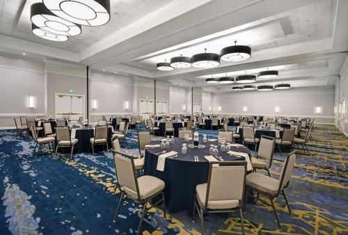 Hilton Peachtree City Atlanta Hotel & Conference Center