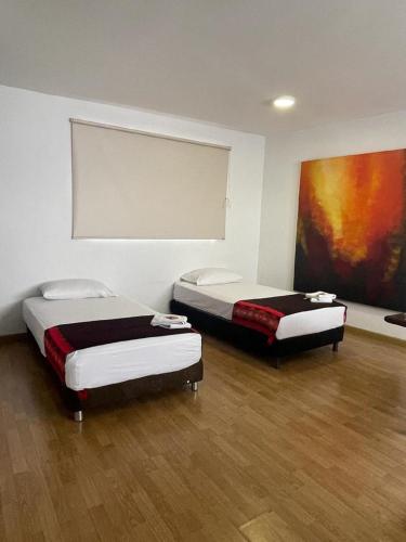 Standard Quadruple Room image 7