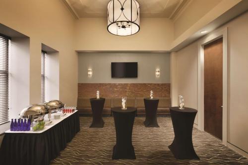 Hilton Garden Inn Rochester Downtown - image 11