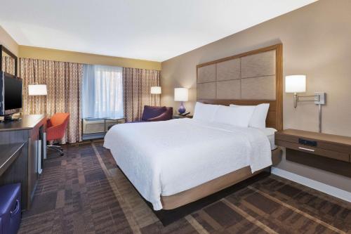 Hampton Inn By Hilton Waterbury