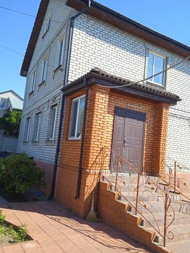 外部景觀, Приватний будинок в Миколаєві з гаражем Private House in Mykolaiv with garage (Приватнии будинок в Миколаєві з гаражем Private House in Mykolaiv with garage) in 尼古拉耶夫
