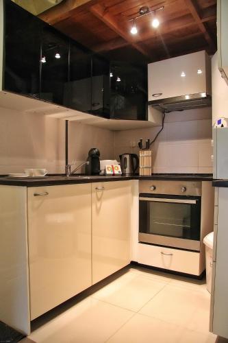 Vaci Deluxe Apartment - image 8