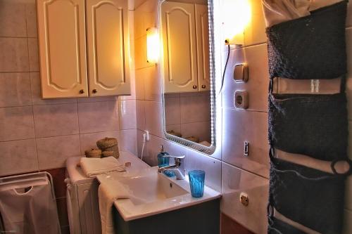 Vaci Deluxe Apartment - image 7