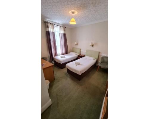 Richmond Hotel - image 10