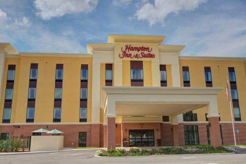 Hampton Inn & Suites by Hilton Tampa Busch Gardens Area