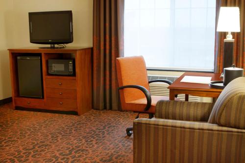 Hampton Inn Bangor Room Type - King Room with King Bed - Non-Smoking