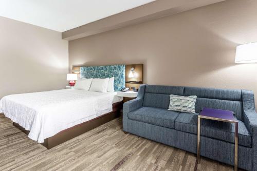 Hampton Inn Biloxi/Ocean Springs - image 7