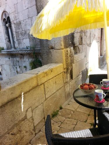 Private Apartments In Diocletians Palace - image 10