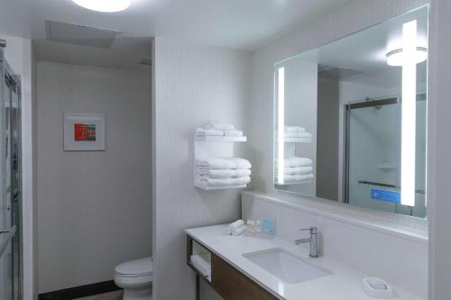 Hampton Inn Black Mountain - image 4