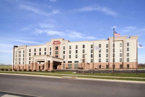 Hampton Inn&Suites Charles Town - Hotel