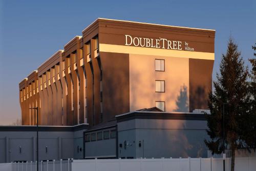 DoubleTree by Hilton Monroe Township Cranbury