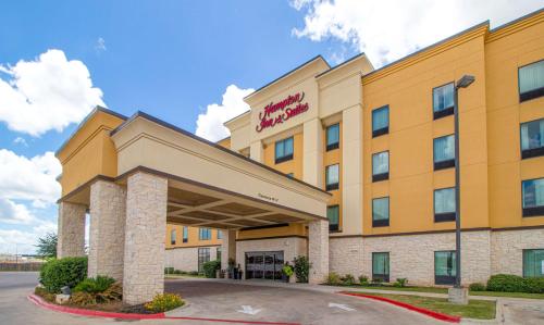 Hampton Inn&Suites Bastrop - Hotel