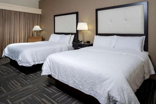 Hampton Inn Columbia - image 9