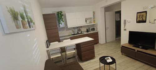 Apartment 5