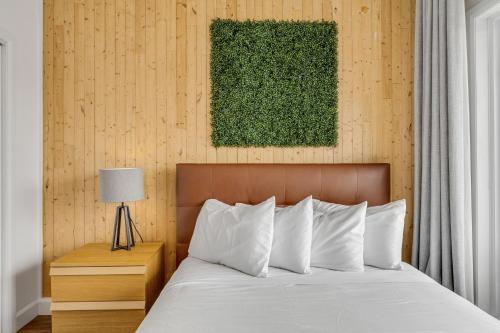 Initial / Spritz / Downtown Qc +STAT Initial / Spritz / Downtown Qc +STAT