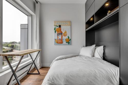 Initial / Spritz / Downtown Qc +STAT Initial / Spritz / Downtown Qc +STAT