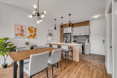 Initial / Spritz / Downtown Qc +STAT Initial / Spritz / Downtown Qc +STAT