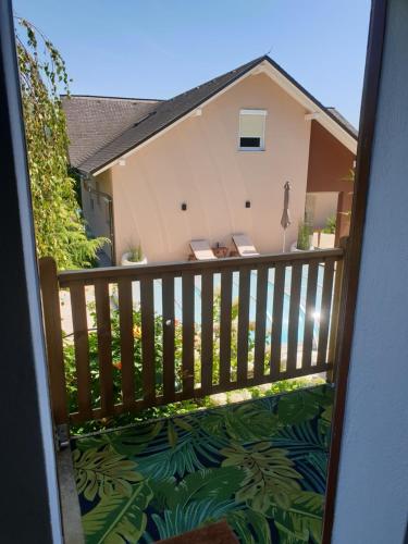 Skats, Ferienwohnung mit Pool an der Apfelstraße in Puch Bei Weiz