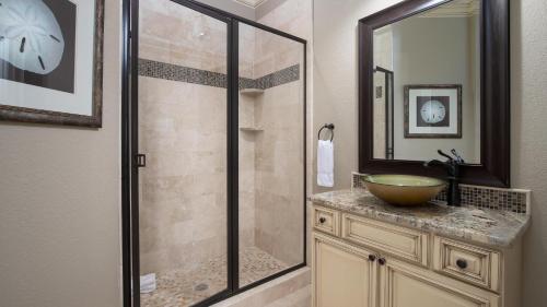 Villa Lago 1909 S 2G 4BR 4BA 12 - image 11