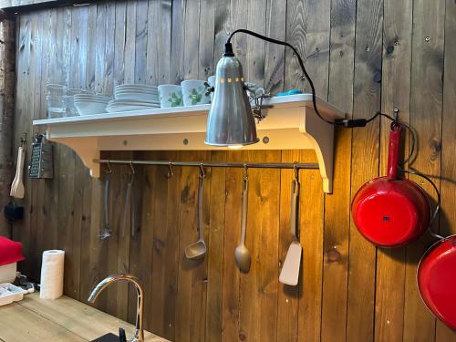 virtuve, Glamping Návary s bazénem (Glamping Navary s bazenem) in Nova Bistrice