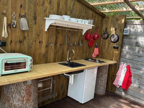 Glamping Návary s bazénem (Glamping Navary s bazenem) in Nova Bistrice