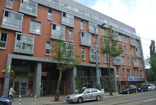 Senator Warsaw Apartments - image 13