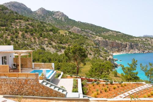 Akropolis Village Complex of Luxury Residence