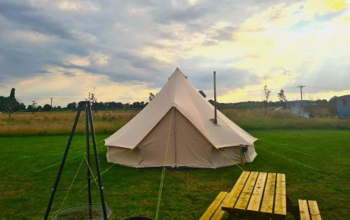 Boyce Fen Farm Retreat Glamping & Fishery