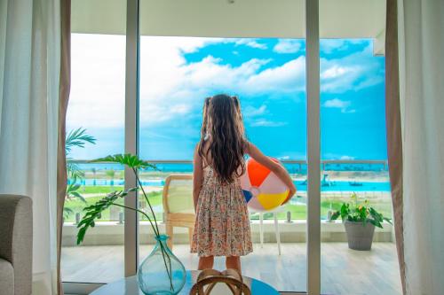 Karibao Resort Town in Playas Villamil