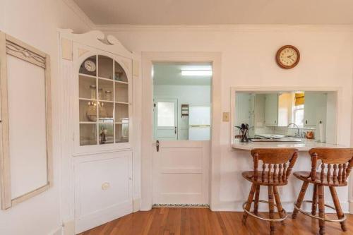 Ellas Vintage Cottage near Cajun field in Lafayette, USA